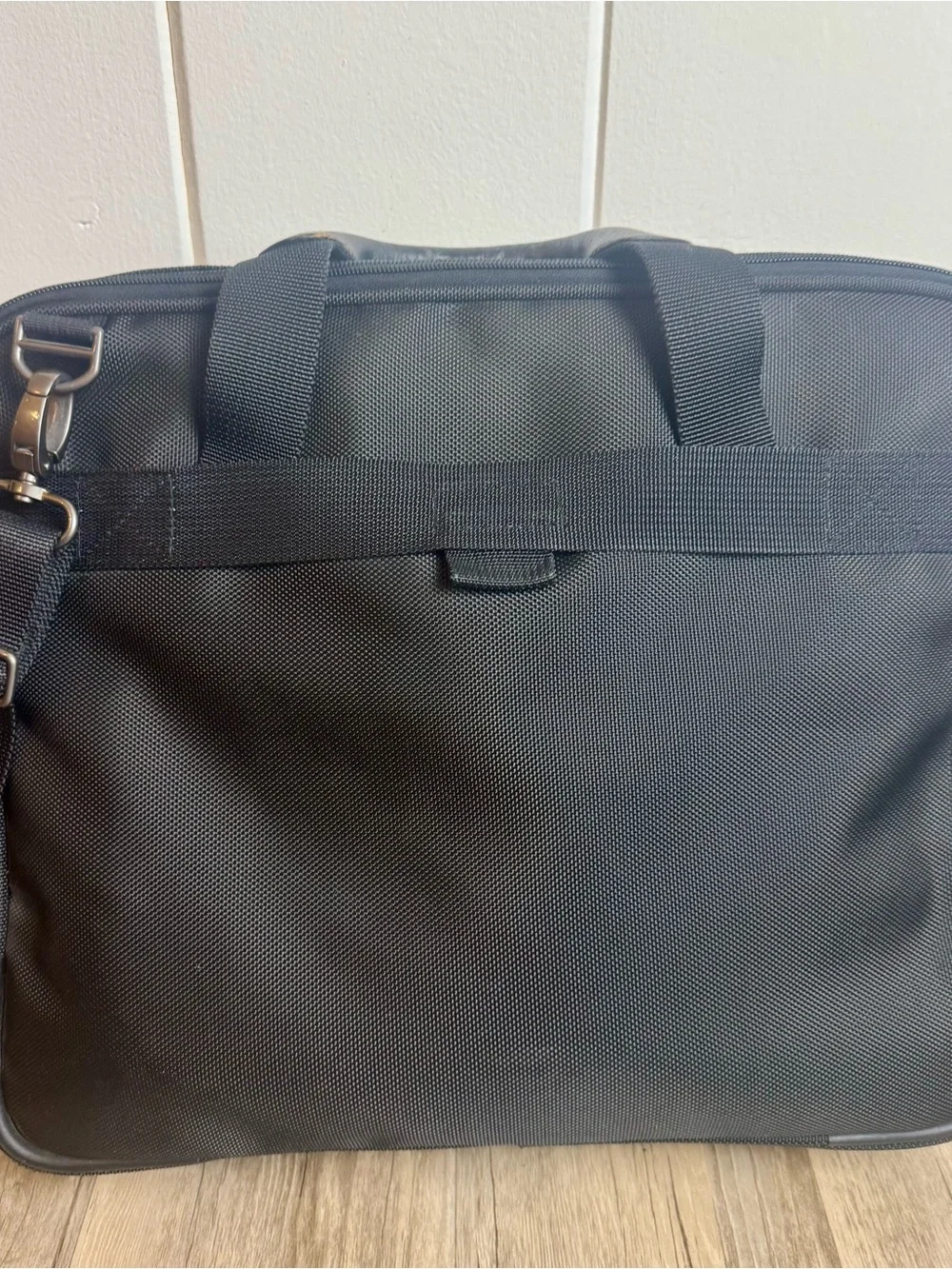 Targus Laptop Bag Briefcase Black Nylon Work Bag w Strap